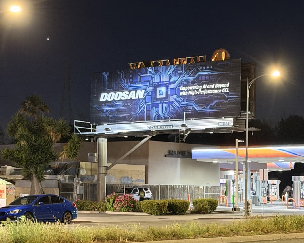 What Can Brands Learn from Convention-Targeted Billboard OOH?