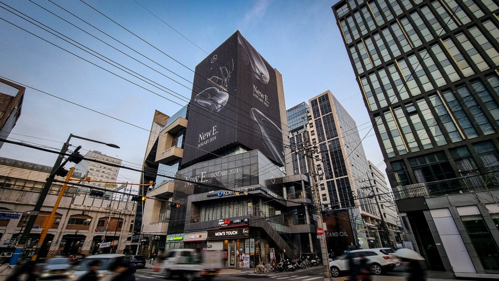 Mercedes-Benz Campaign