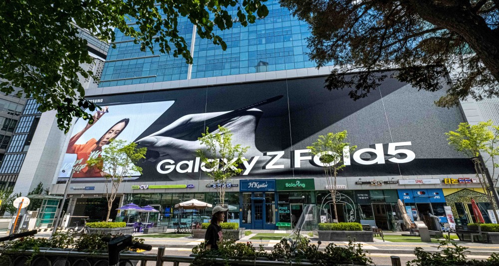 Samsung Galaxy Z Fold Campaign (1)